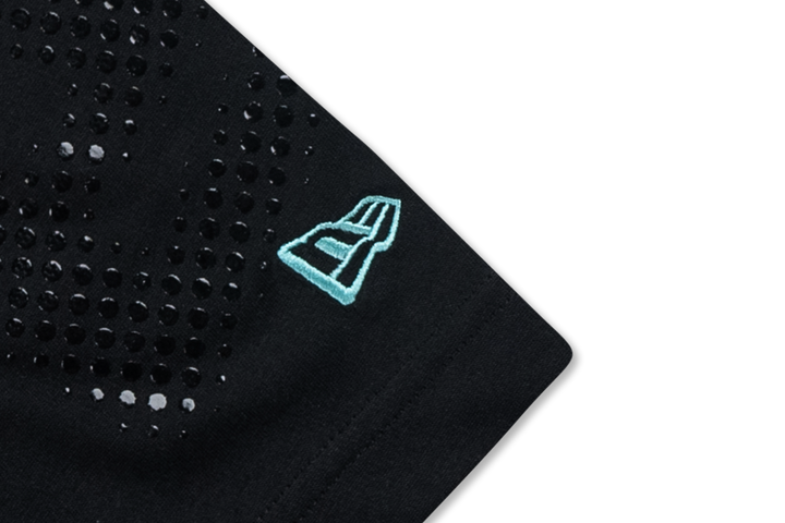 New Era City Sport Black Short Oversized Sleeve T-Shirt