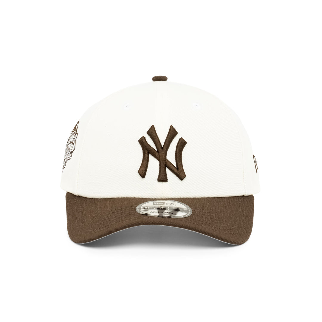 9FORTY New York Yankees 2-Tone World Series 1999 2-Tone Walnut Visor Chrome White Snapback