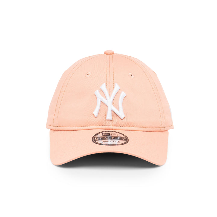 9TWENTY New York Yankees Sky Blush Adjustable