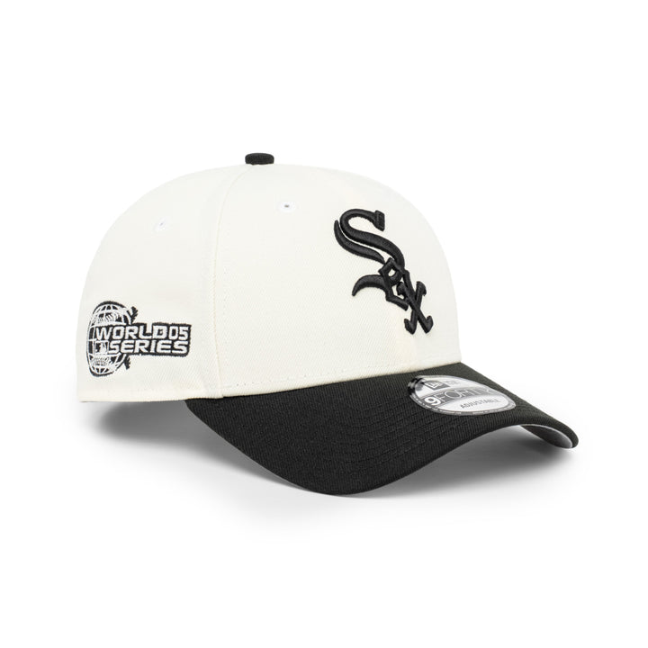 9FORTY Chicago White Sox World Series 2005 2-Tone Black Visor Chrome White Snapback