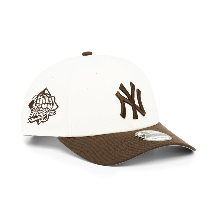 9FORTY New York Yankees 2-Tone World Series 1999 2-Tone Walnut Visor Chrome White Snapback
