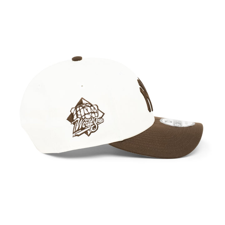 9FORTY New York Yankees 2-Tone World Series 1999 2-Tone Walnut Visor Chrome White Snapback