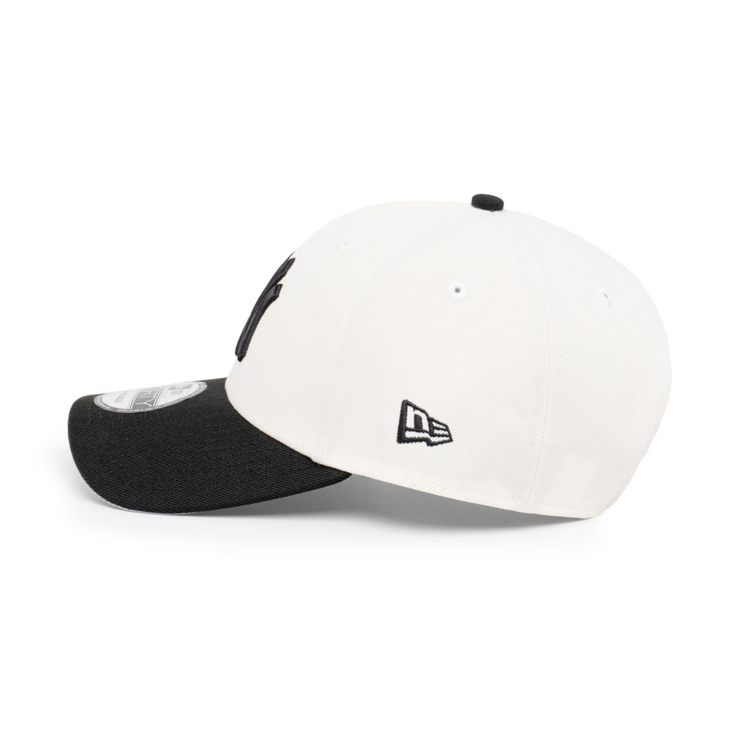 9FORTY New York Yankees World Series 2024 2-Tone Black Visor Chrome White Snapback