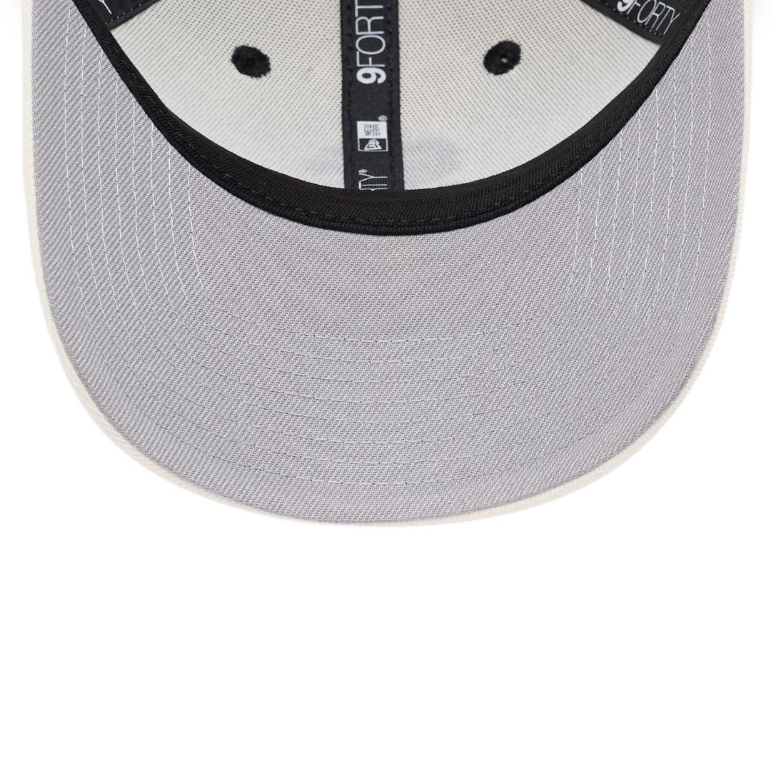 9FORTY San Francisco Giants Chrome White Black Snapback