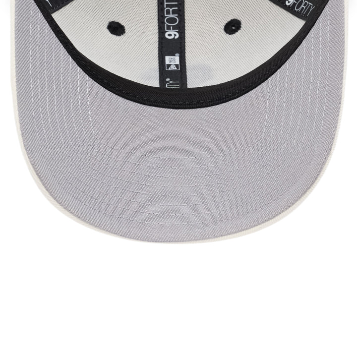 9FORTY San Francisco Giants Chrome White Black Snapback