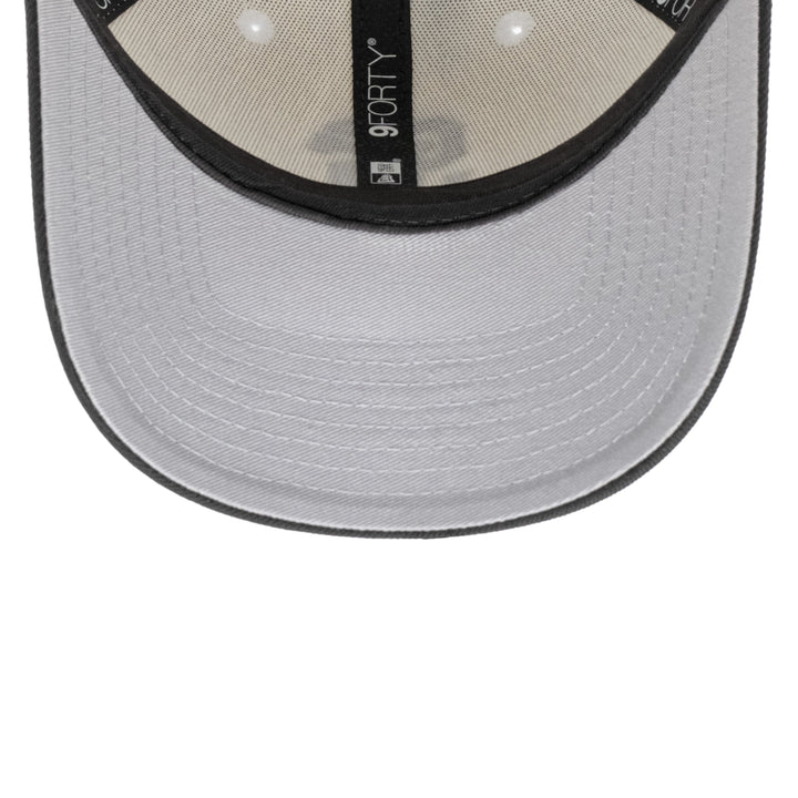 9FORTY San Francisco Giants World Champions 2014 2-Tone Black Visor Chrome White Snapback