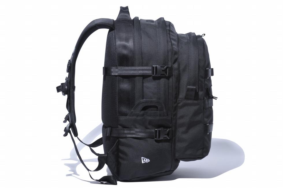 New Era Black Carrier Pack
