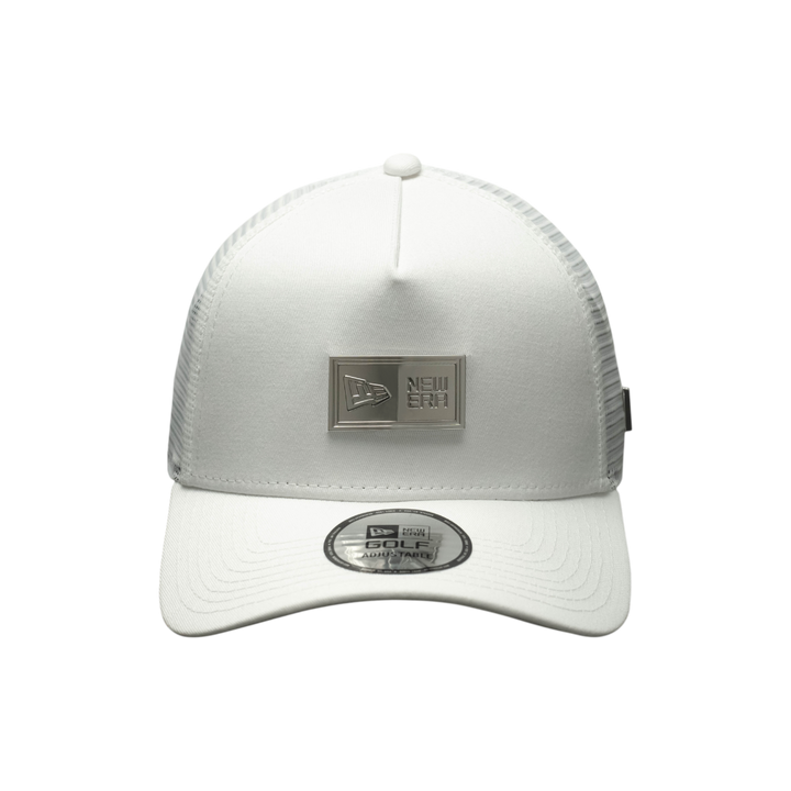 9FORTY A-Frame Golf Trucker Metal Plate White Snapback