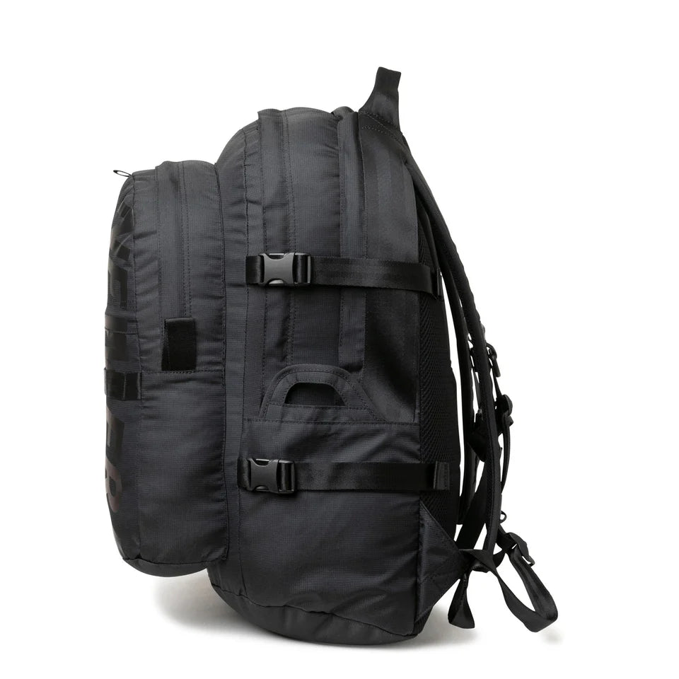 New Era Printed Logo 35L Lightweight Black Carrier Pack