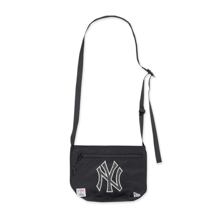 New York Yankees Harris Tweed Black Drawstring Shoulder Bag