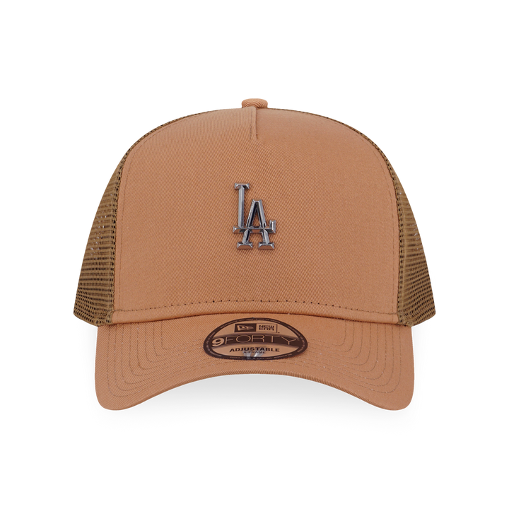 9FORTY A-Frame Trucker Los Angeles Dodgers MLB Metal Badge Deep Sand Brown Snapback