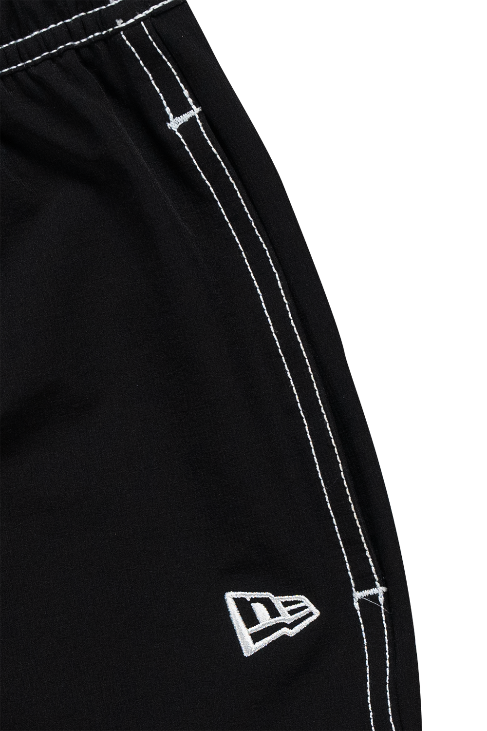 New Era Springtime Rhythm Black Woven Shorts