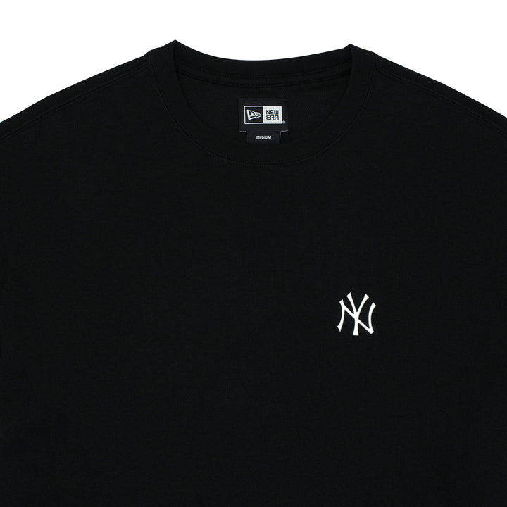 New York Yankees Outdoor Black Short Sleeve T-Shirt
