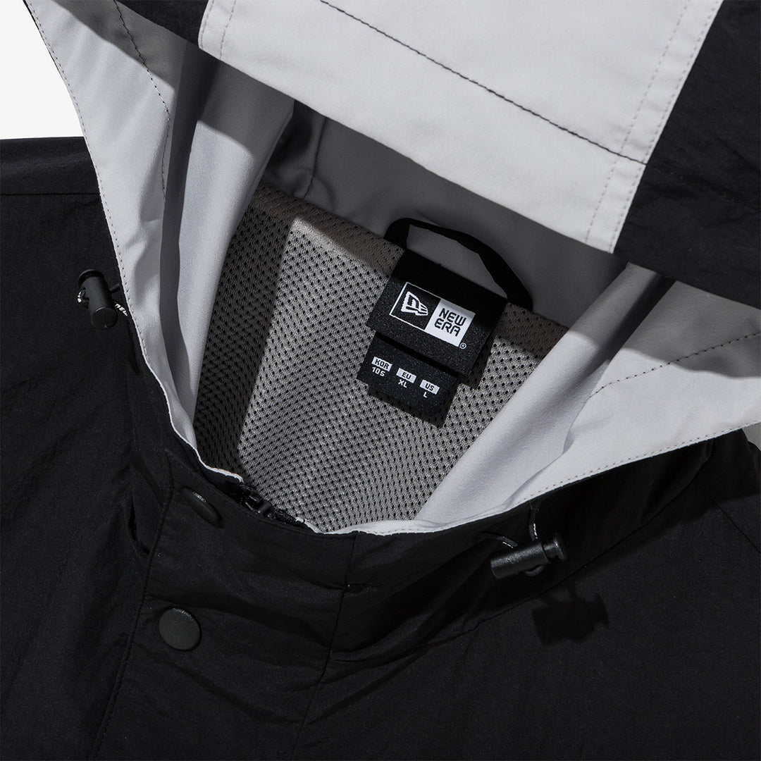 Las Vegas Raiders NFL Black Windbreaker Anorak Jacket