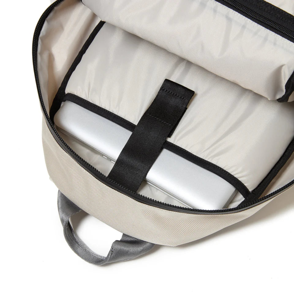 New Era Stone 27L Light Pack
