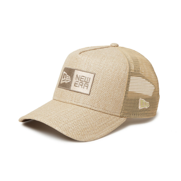 9FORTY Golf A-Frame Trucker Paper Box Logo Beige Snapback