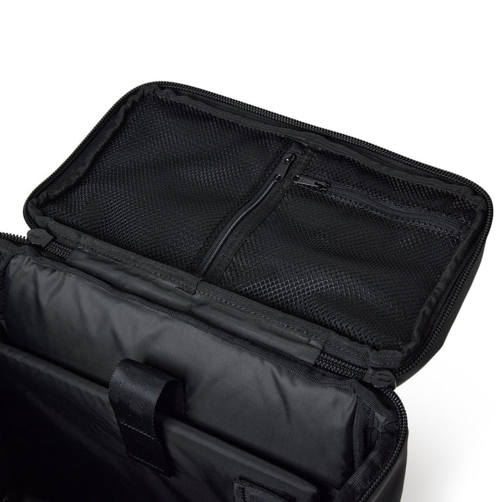 New Era Logo Black 32L Large Box Pack