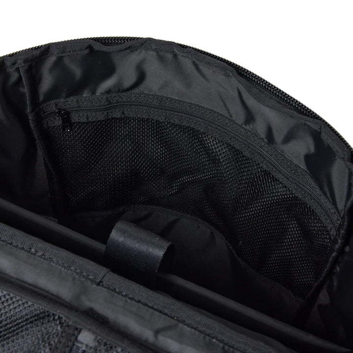 New Era Logo Black 32L Large Box Pack