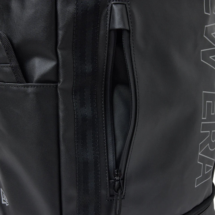 New Era Logo Black 32L Large Box Pack
