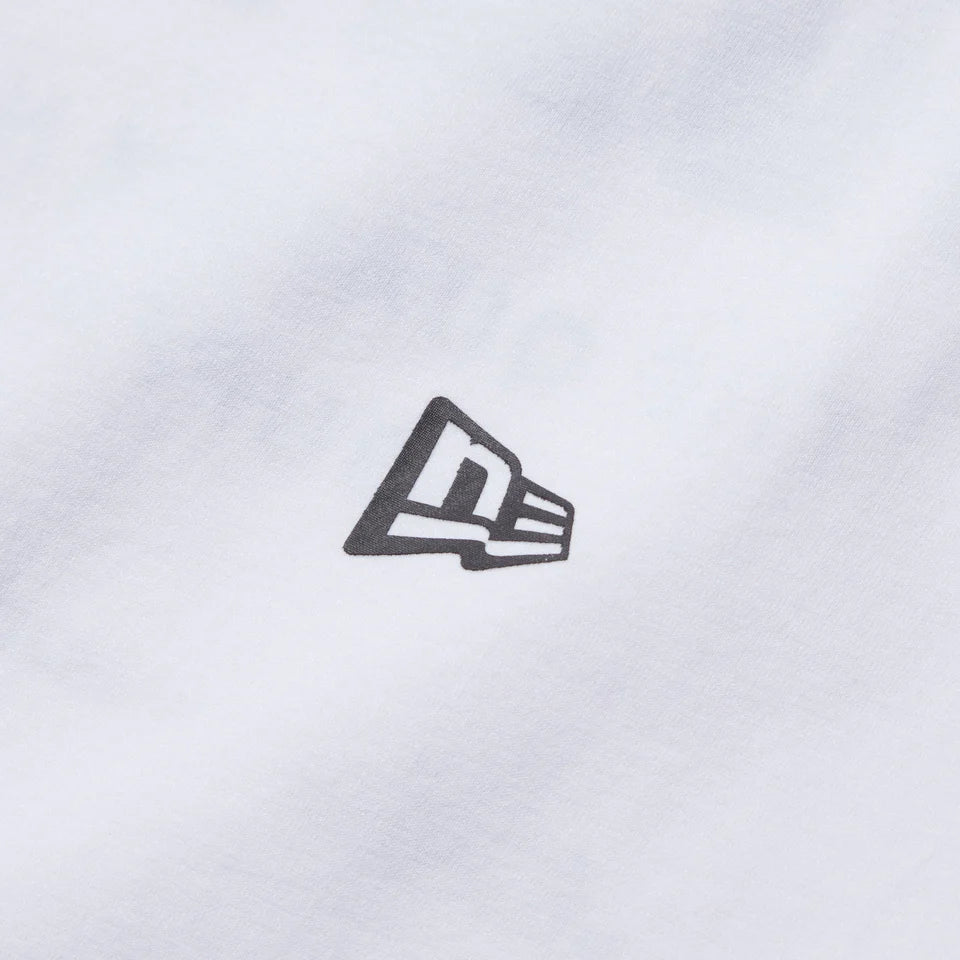 New Era Outdoor Utility Archive White Oversized Short Sleeves T-Shirt