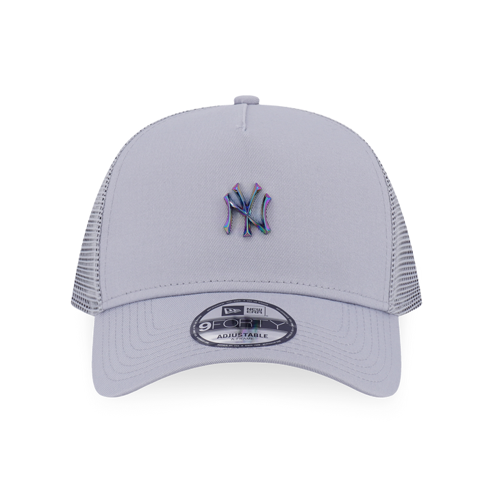 9FORTY A-Frame New York Yankees MLB Metal Badge Dolphin Gray Snapback