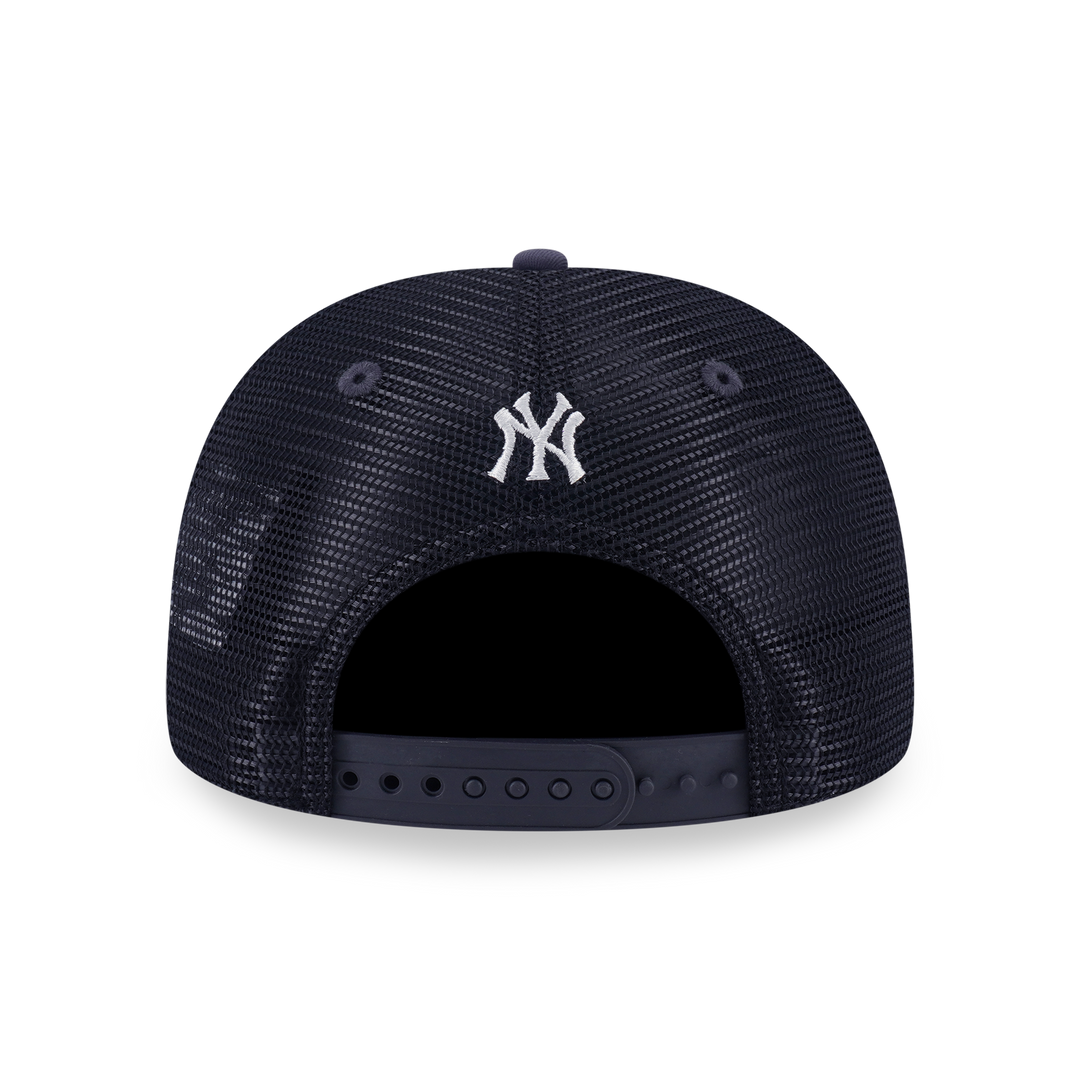 9FORTY A-Frame Trucker New York Yankees Street Graphic Black Snapback