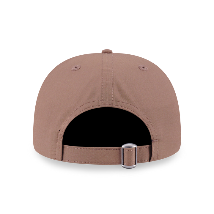 9FORTY A-Frame New York Yankees Metal Badge Khaki Adjustable