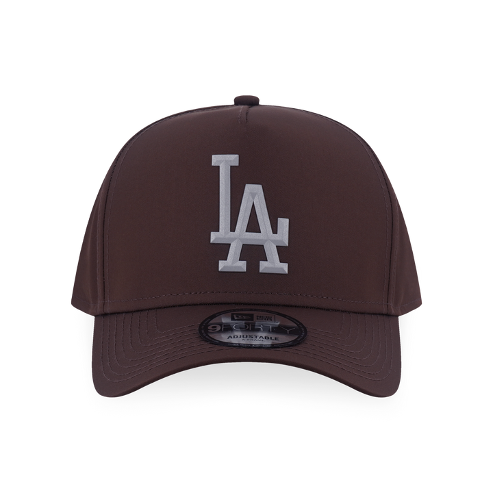 9FORTY A-Frame Los Angeles Dodgers Metal Badge Walnut Adjustable