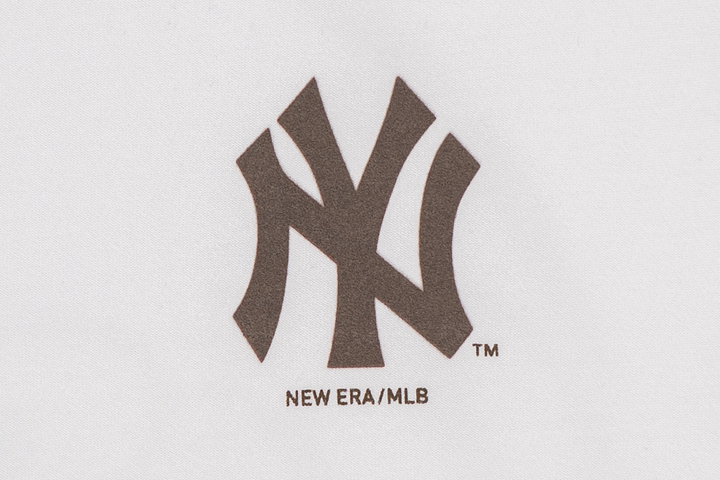 New York Yankees Forest White Short Sleeve T-Shirt