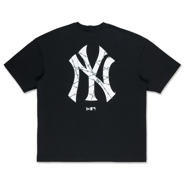 New York Yankees Street Black Graphic Oversized Short Sleeve T-Shirt