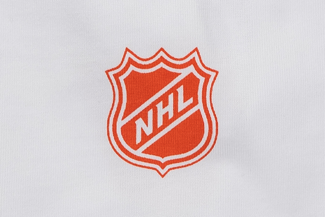 Anaheim Ducks NHL Team Logo Oversized White Short-Sleeve T-Shirt