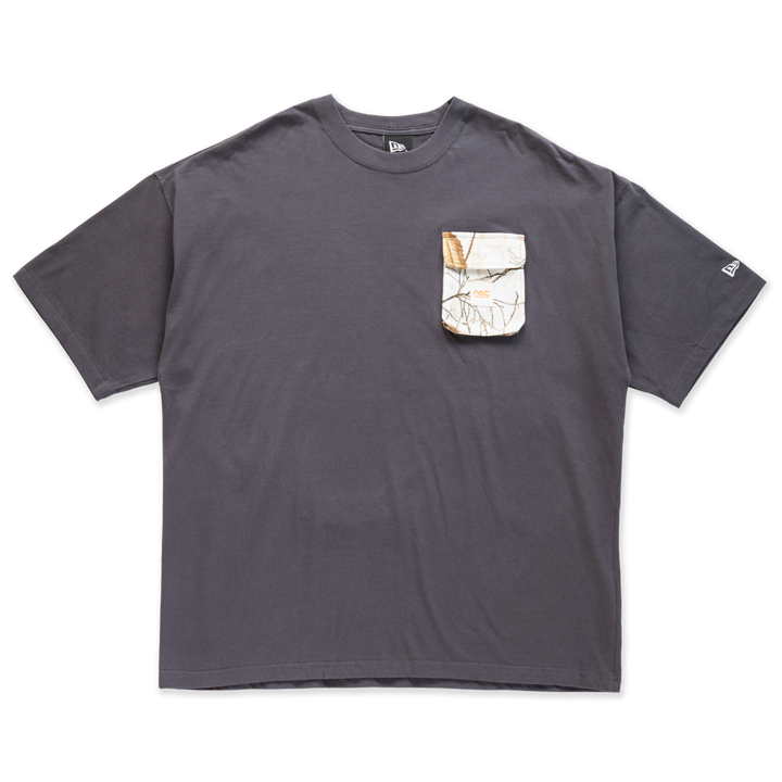 New Era Earthy Skin Graphite Oversized Short Sleeve T-Shirt