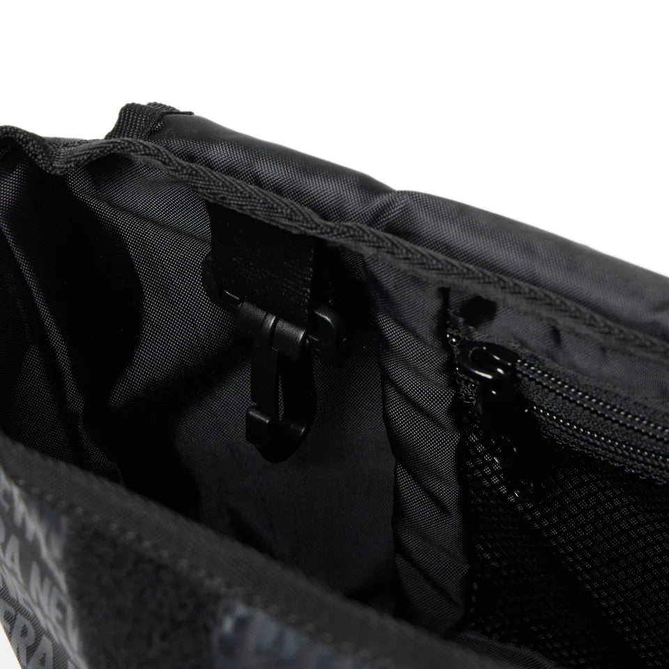 New Era Jacquard Logo 9L Black Shoulder Bag