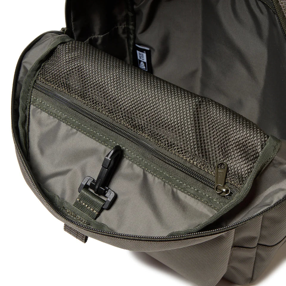 New Era Kids 18L Olive Light Pack