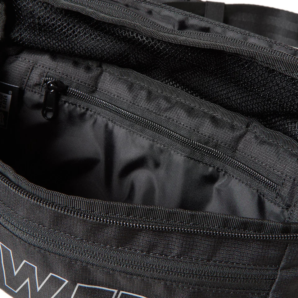 New Era printed logo 3L Black Explorer Waist Bag