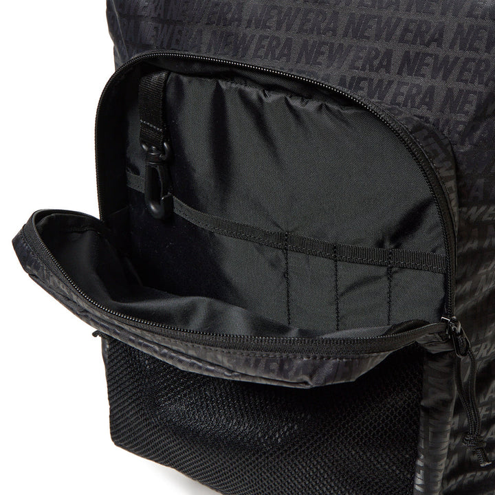 New Era Jacquard Logo 35L Black Campus Pack