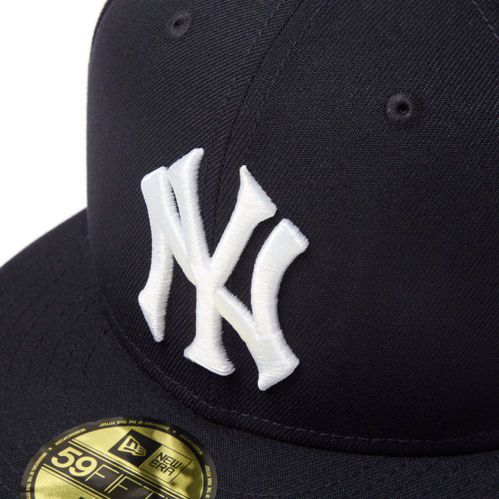59FIFTY New York Yankees MLB Old English Navy Fitted