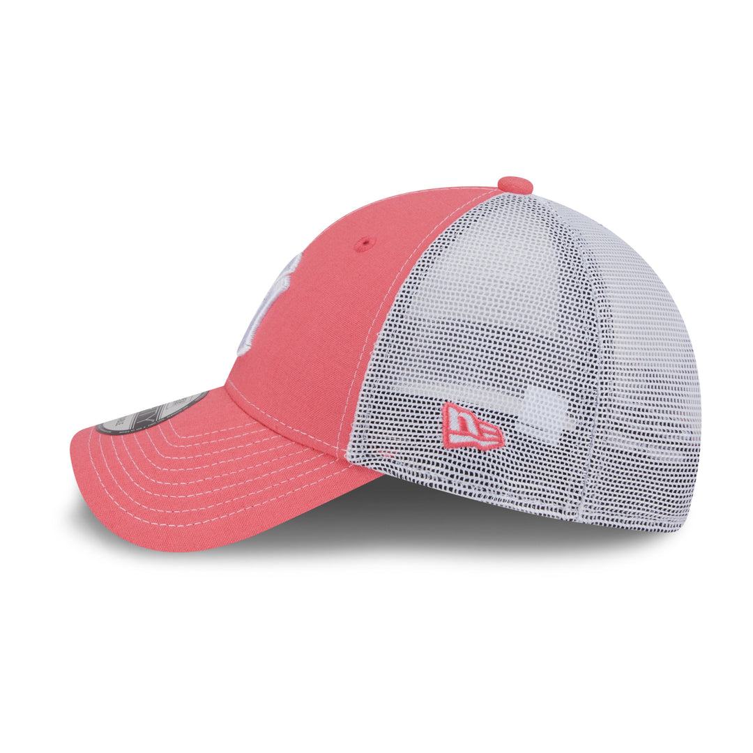 9FORTY Trucker New York Yankees Resort Blush Adjustable