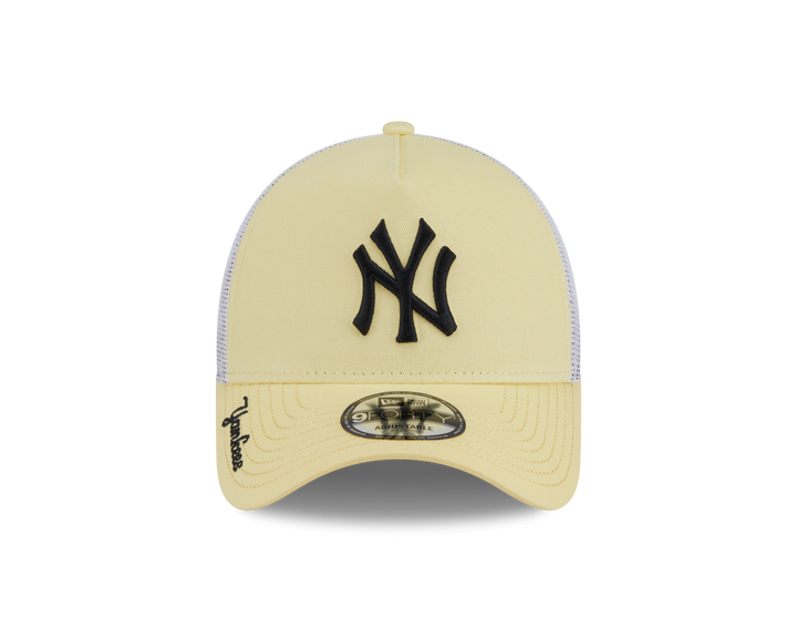 9FORTY A-Frame Trucker New York Yankees Color Era Baby Yellow Snapback