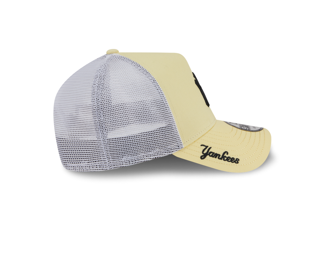 9FORTY A-Frame Trucker New York Yankees Color Era Baby Yellow Snapback