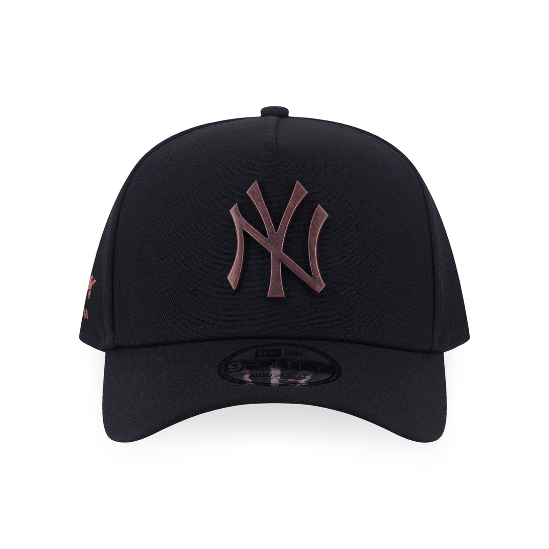 9FORTY A-Frame New York Yankees Metal Badge Bronze Green Black Adjustable
