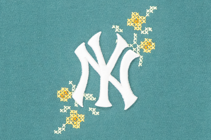New York Yankees Garden Pine Needle Green Short Sleeve T-Shirt