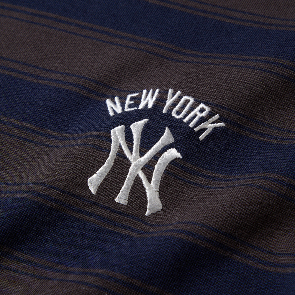 New York Yankees Border Navy Oversized Short Sleeve T-Shirt