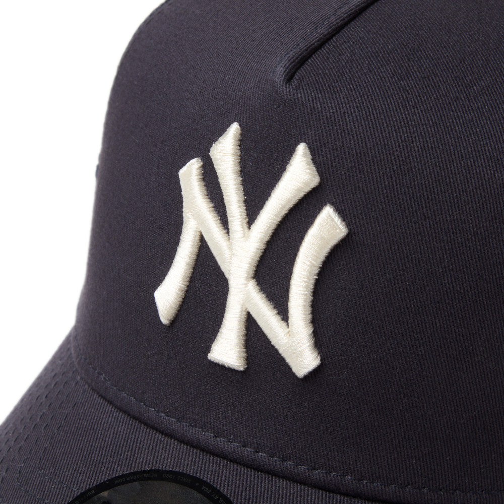 9FORTY A-Frame Trucker New York Yankees Embroidered Mesh Navy Snapback