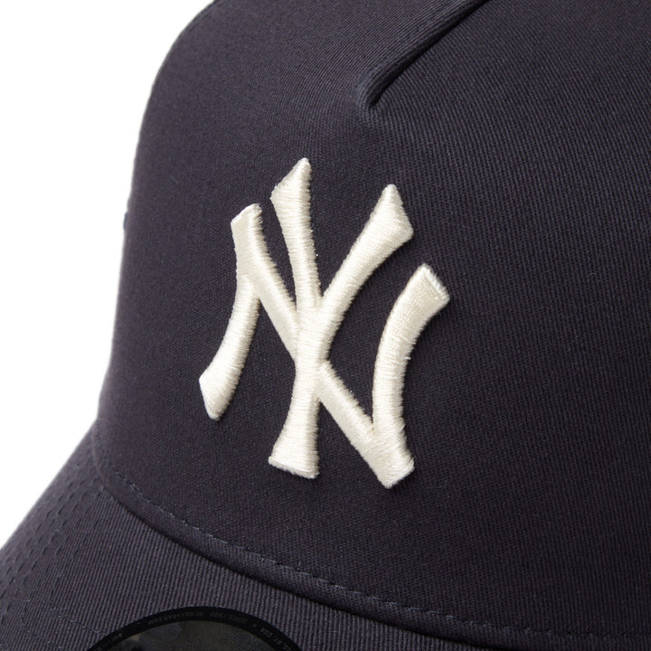 9FORTY A-Frame Trucker New York Yankees Embroidered Mesh Navy Snapback