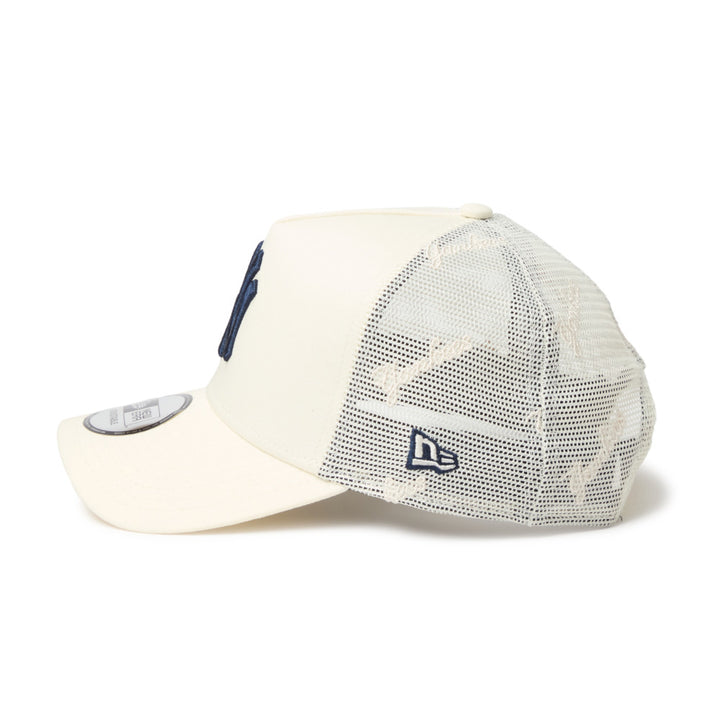 9FORTY A-Frame Trucker New York Yankees Embroidered Mesh Chrome White Snapback