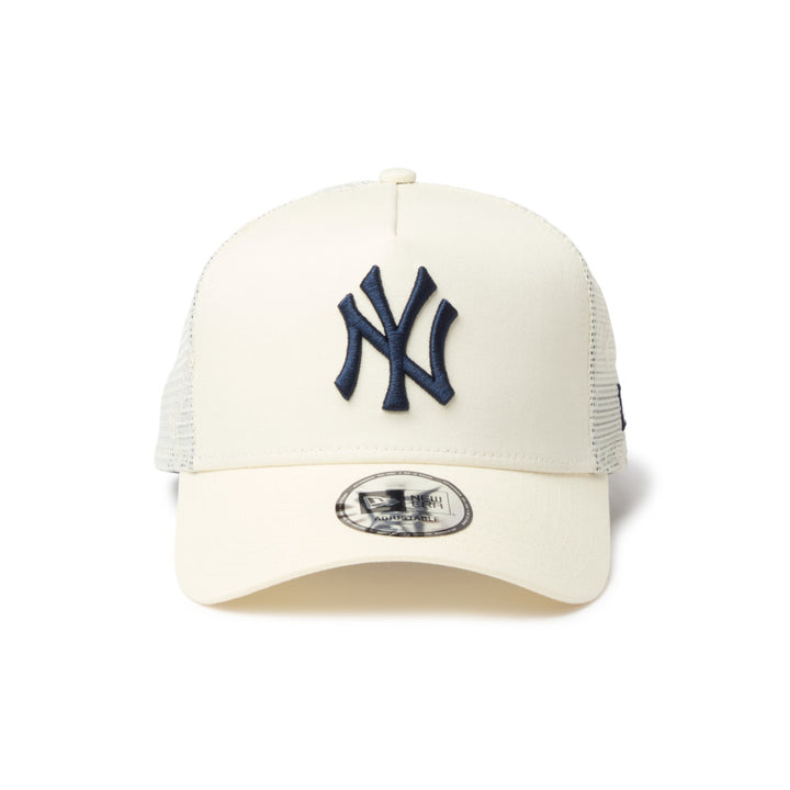9FORTY A-Frame Trucker New York Yankees Embroidered Mesh Chrome White Snapback