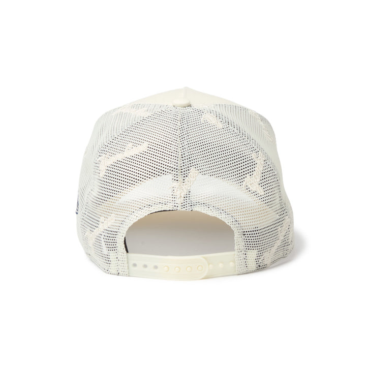 9FORTY A-Frame Trucker New York Yankees Embroidered Mesh Chrome White Snapback