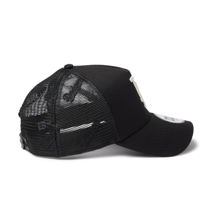 9FORTY A-Frame Trucker Los Angeles Dodgers Embroidered Mesh Black Snapback