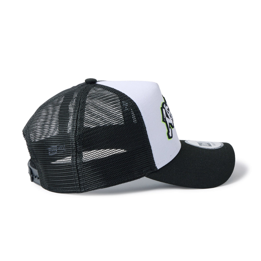 9FORTY A-Frame Trucker Wall Art White Black Snapback